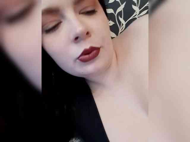 Cute_bibA webcam