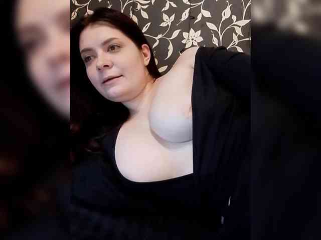 Cute_bibA webcam