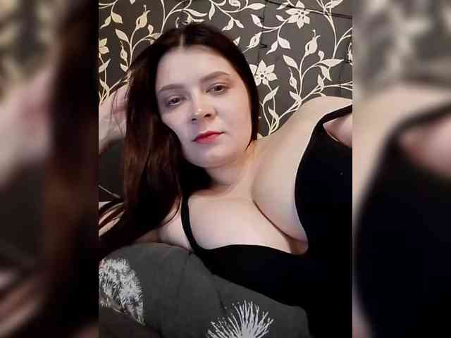 Cute_bibA webcam