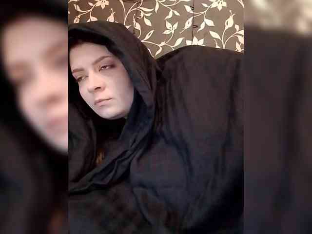 Cute_bibA webcam
