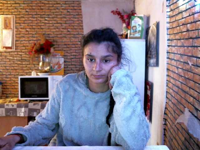 Pervertqueen's BongaCams show and profile