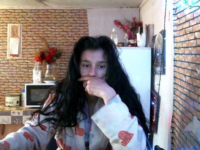 Pervertqueen's BongaCams show and profile