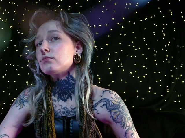 LittleSpaceMouse-'s BongaCams show and profile