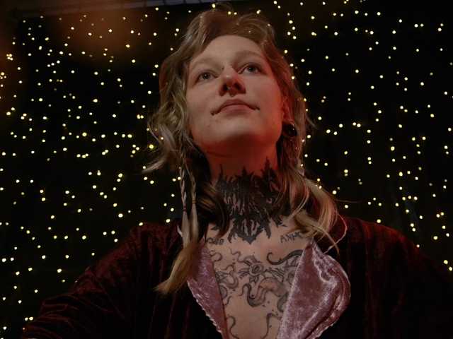 LittleSpaceMouse-'s BongaCams show and profile