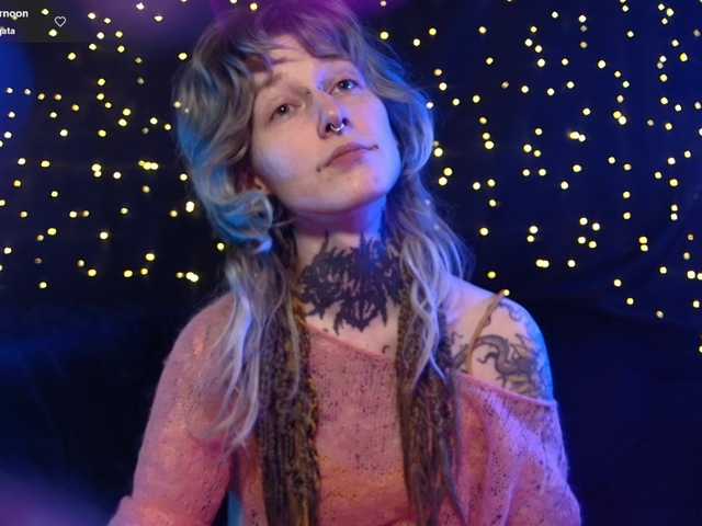 LittleSpaceMouse-'s BongaCams show and profile