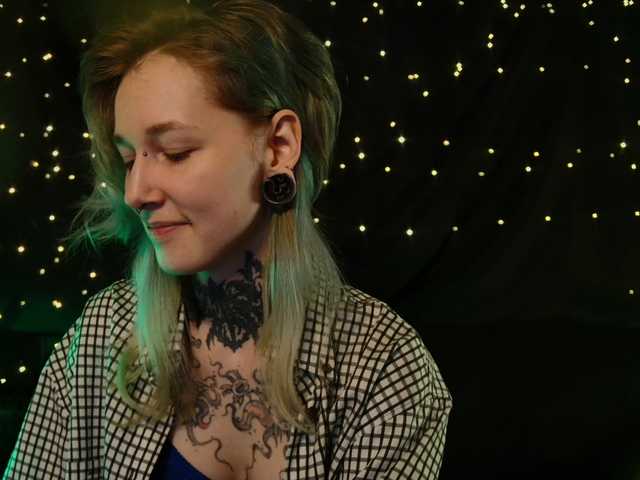 LittleSpaceMouse-'s BongaCams show and profile