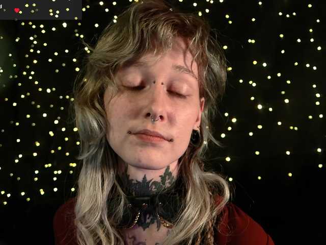 LittleSpaceMouse-'s BongaCams show and profile