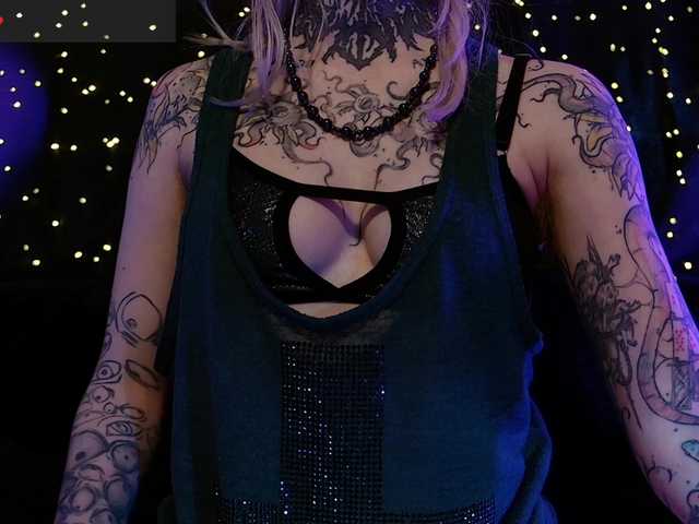 LittleSpaceMouse-'s BongaCams show and profile