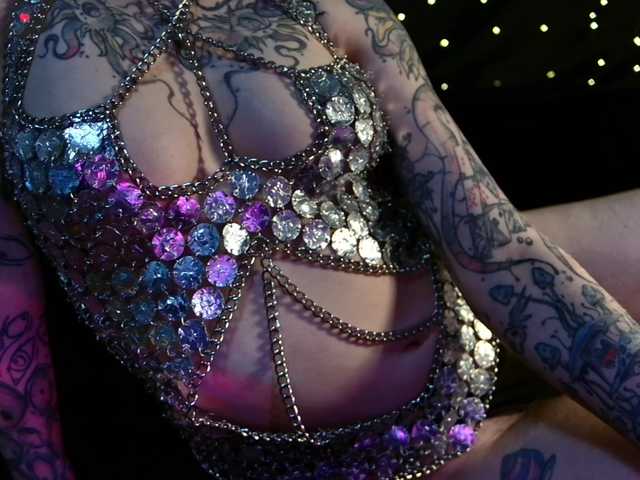 LittleSpaceMouse-'s BongaCams show and profile