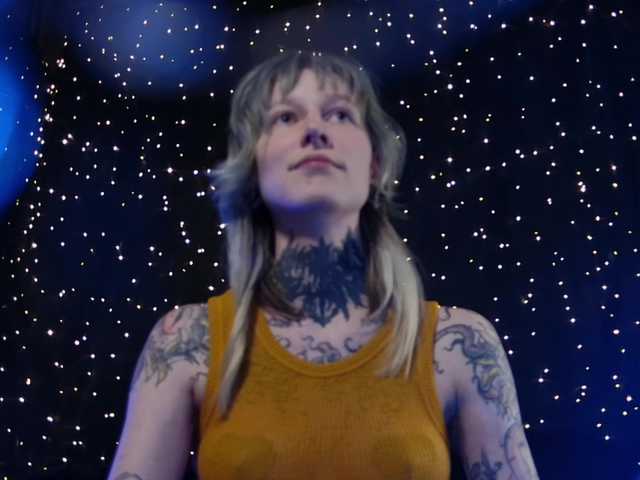 LittleSpaceMouse-'s BongaCams show and profile