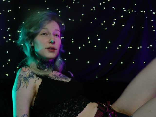 LittleSpaceMouse-'s BongaCams show and profile