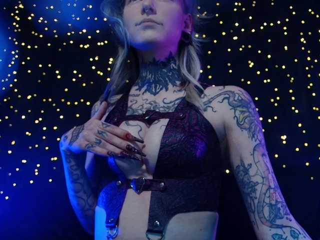 LittleSpaceMouse-'s BongaCams show and profile