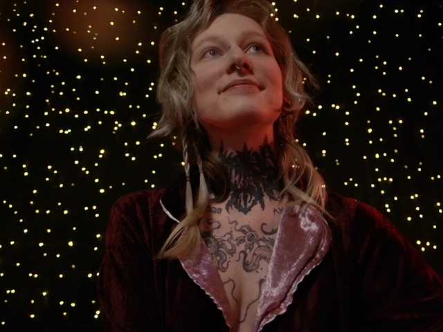 LittleSpaceMouse-'s BongaCams show and profile