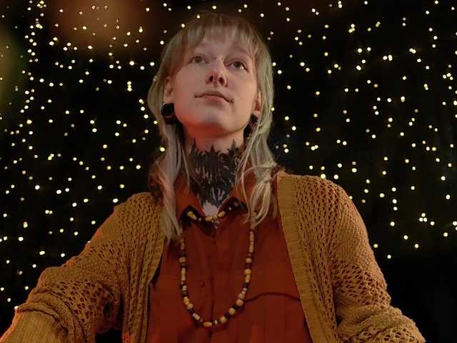 LittleSpaceMouse-'s BongaCams show and profile