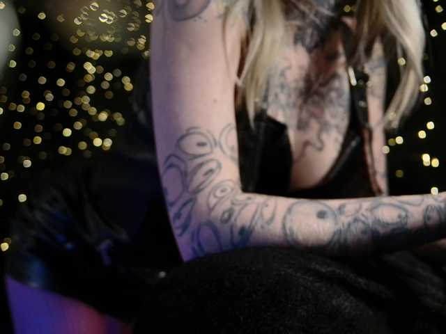 LittleSpaceMouse-'s BongaCams show and profile