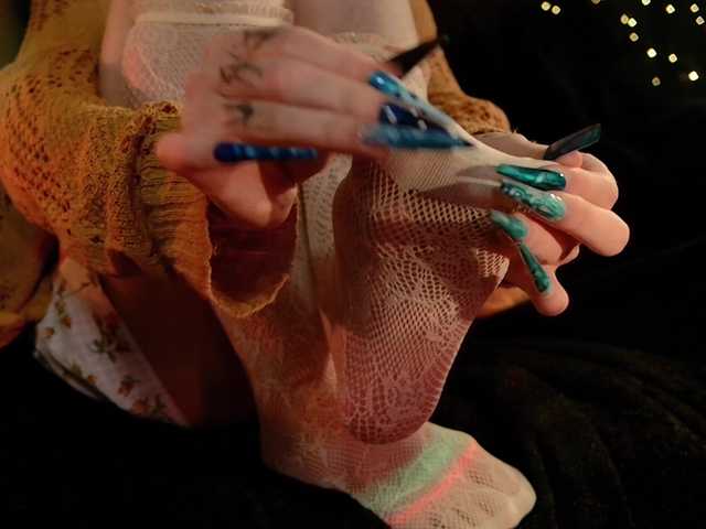 LittleSpaceMouse-'s BongaCams show and profile