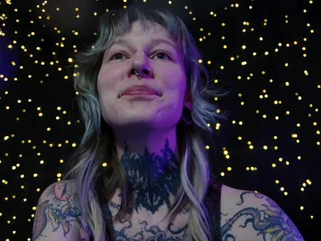 LittleSpaceMouse-'s BongaCams show and profile