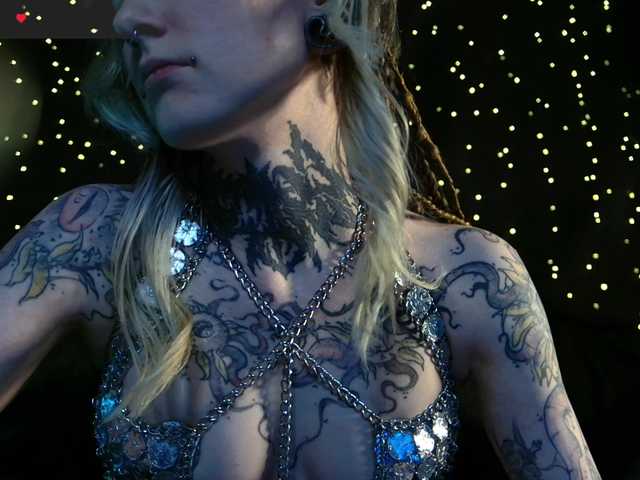 LittleSpaceMouse-'s BongaCams show and profile