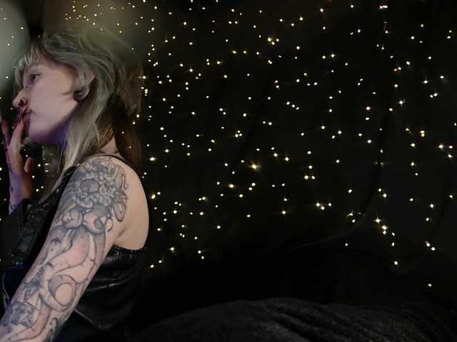 LittleSpaceMouse-'s BongaCams show and profile