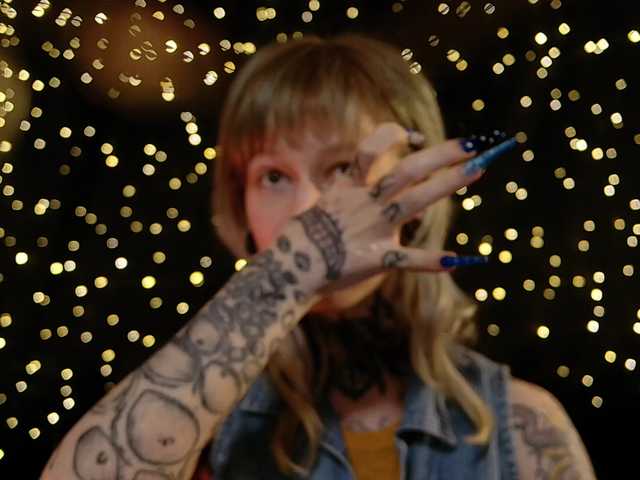 LittleSpaceMouse-'s BongaCams show and profile