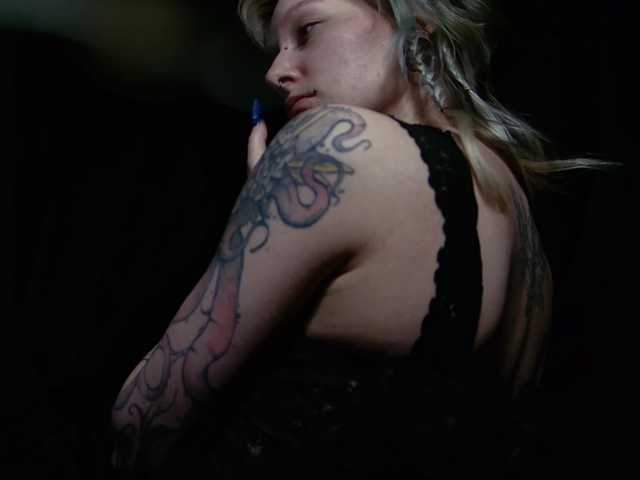 LittleSpaceMouse-'s BongaCams show and profile