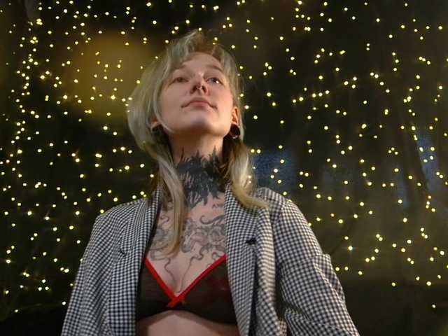 LittleSpaceMouse-'s BongaCams show and profile