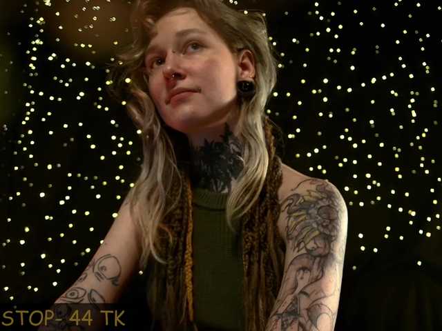 LittleSpaceMouse-'s BongaCams show and profile