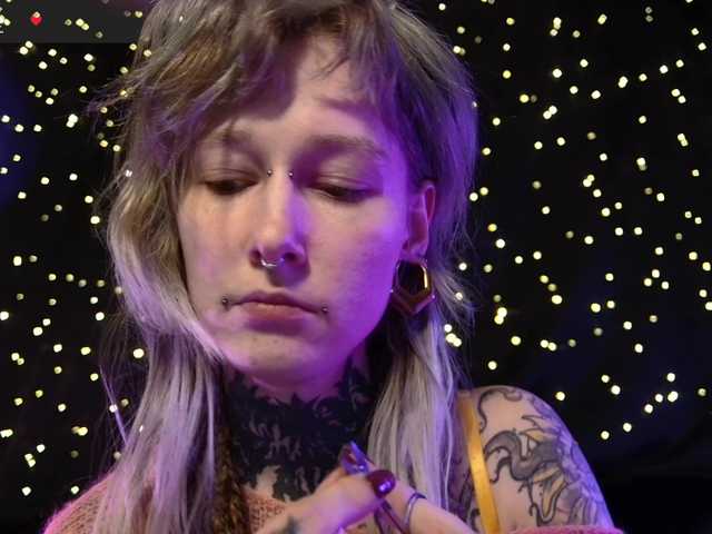 LittleSpaceMouse-'s BongaCams show and profile