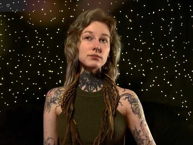 LittleSpaceMouse-'s BongaCams show and profile