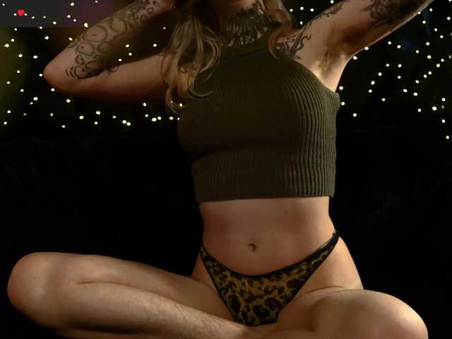 LittleSpaceMouse-'s BongaCams show and profile