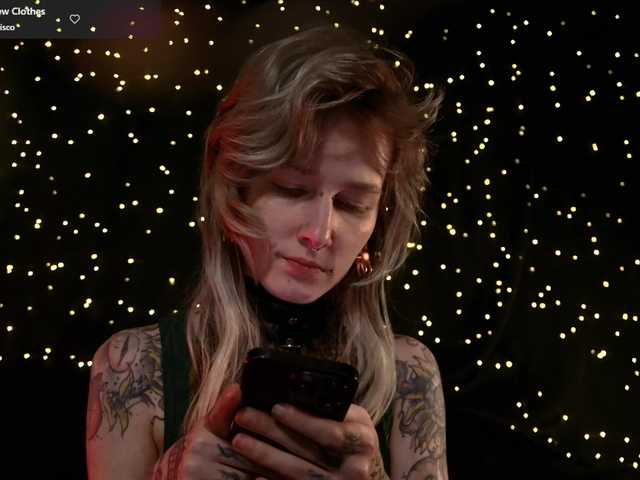 LittleSpaceMouse-'s BongaCams show and profile