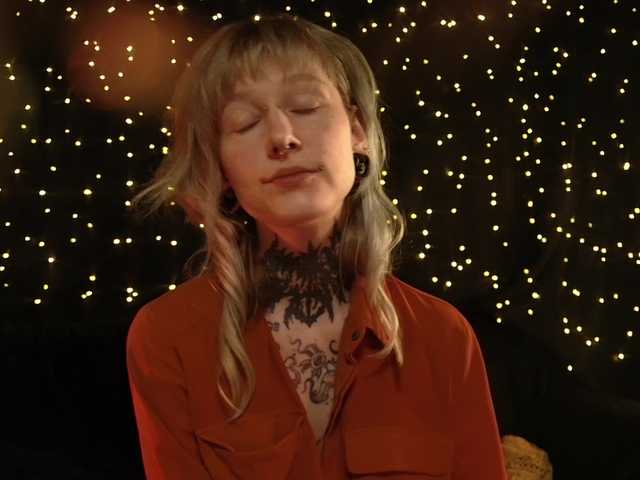 LittleSpaceMouse-'s BongaCams show and profile