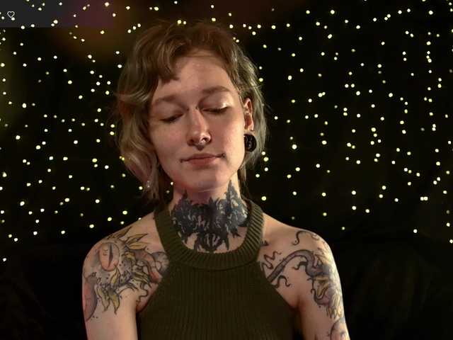 LittleSpaceMouse-'s BongaCams show and profile