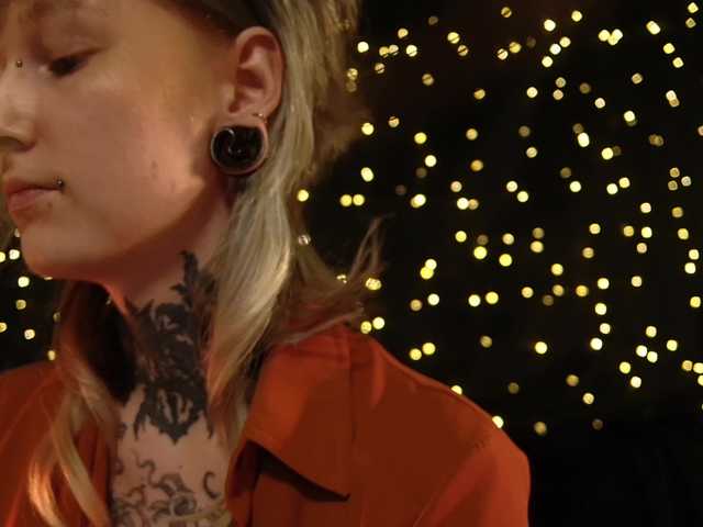 LittleSpaceMouse-'s BongaCams show and profile