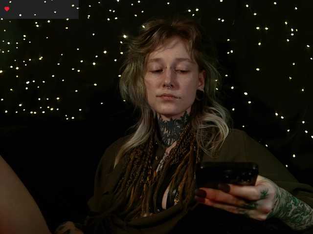 LittleSpaceMouse-'s BongaCams show and profile