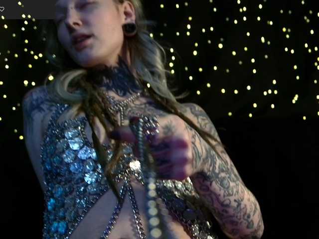 LittleSpaceMouse-'s BongaCams show and profile