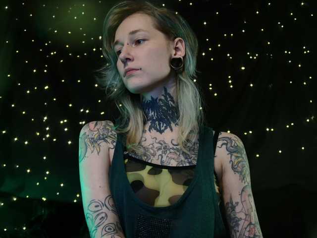 LittleSpaceMouse-'s BongaCams show and profile