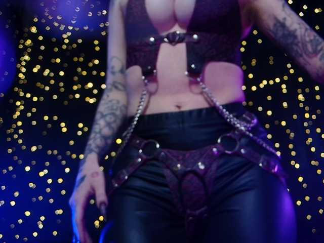 LittleSpaceMouse-'s BongaCams show and profile