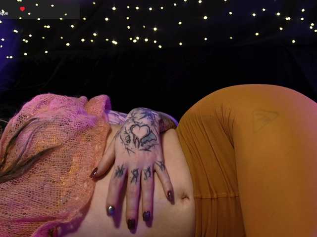 LittleSpaceMouse-'s BongaCams show and profile