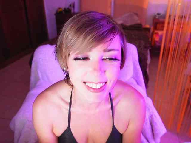 PrincessSonya webcam