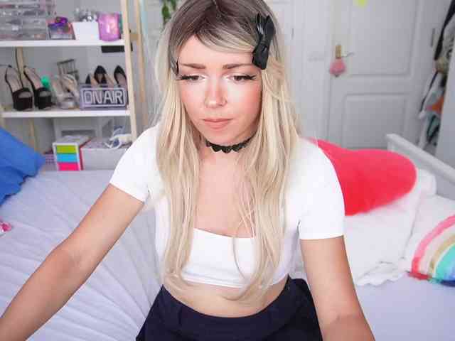 PrincessSonya webcam