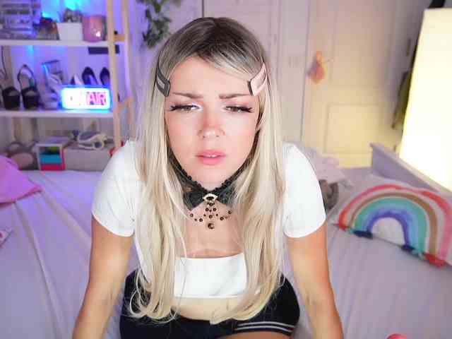 PrincessSonya webcam