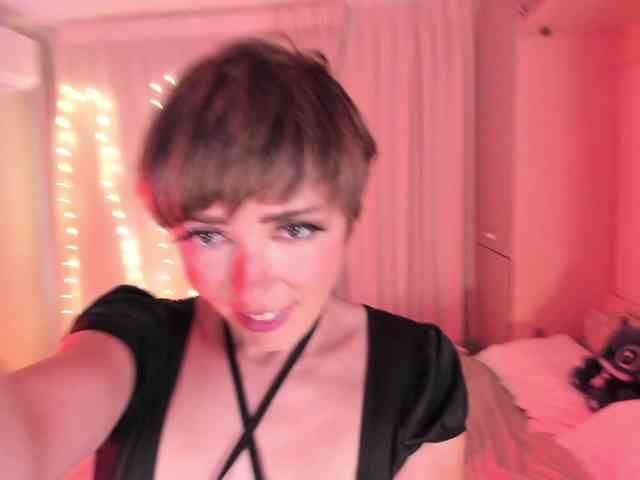 PrincessSonya webcam