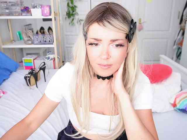 PrincessSonya webcam