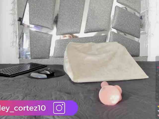 ashley_crotez webcam