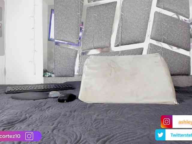 ashley_crotez webcam