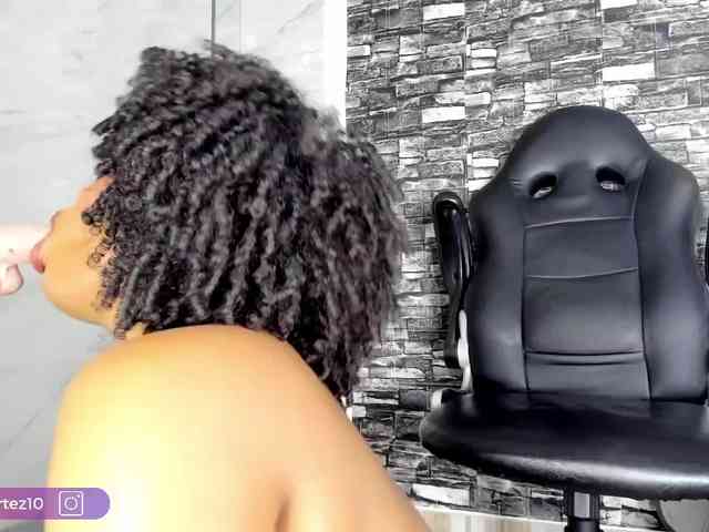 ashley_crotez webcam
