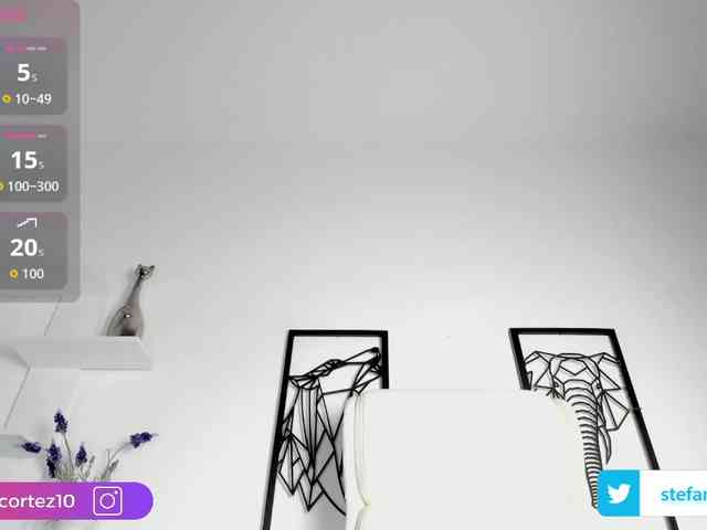 Модель: ashley_crotez