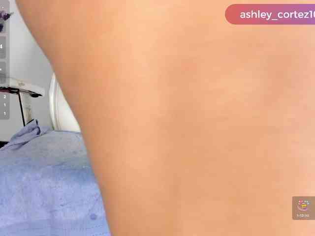 Модель: ashley_crotez