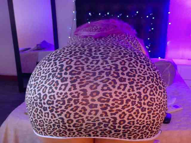 Cuckold-lover webcam